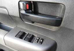 2012 Toyota Tundra Truck - Image 38