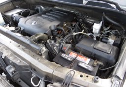 2012 Toyota Tundra Truck - Image 39