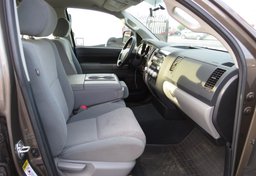 2012 Toyota Tundra Truck - Image 23