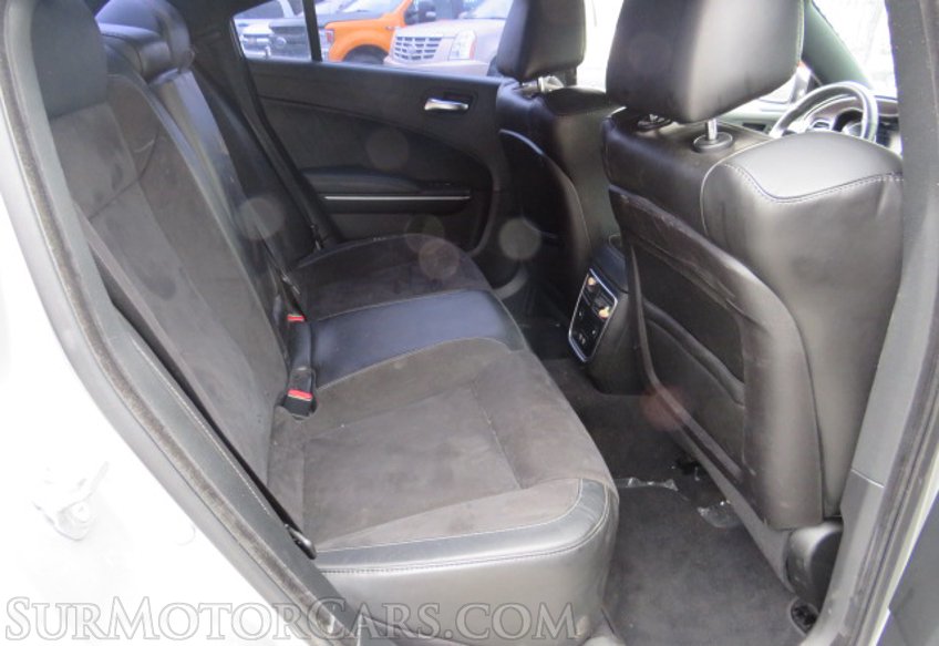 2019 Dodge Charger - Image 27