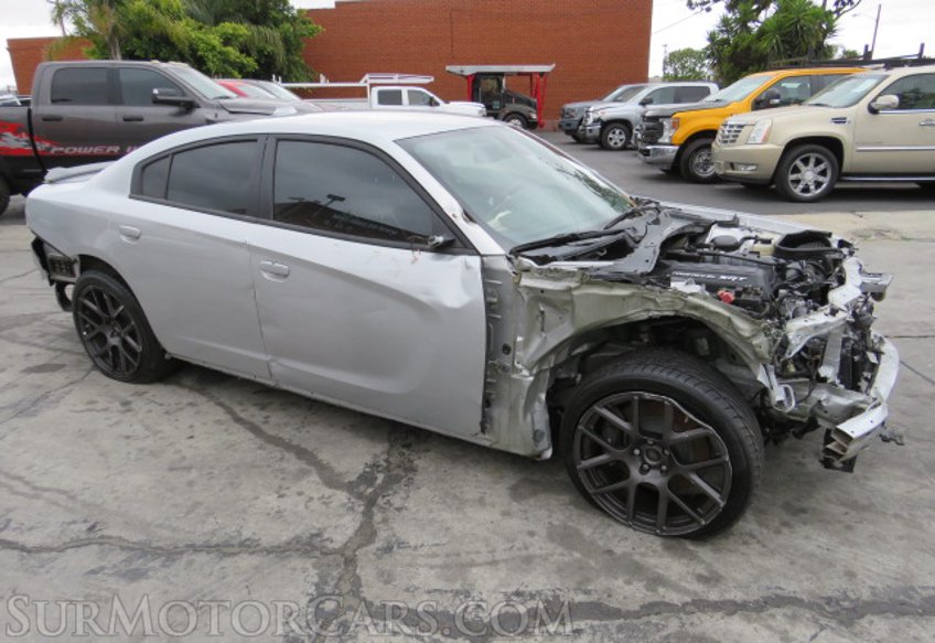 2019 Dodge Charger - Image 2