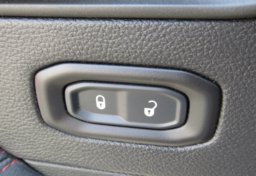 2020 Jeep Wrangler Unlimited - Image 45