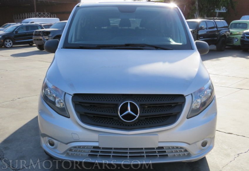 2016 Mercedes-Benz Metris Passenger Van - Image 11