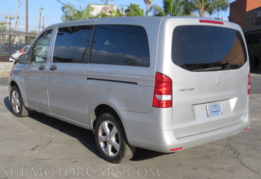 2016 Mercedes-Benz Metris Passenger Van - Image 9