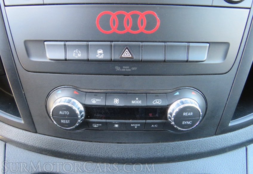 2016 Mercedes-Benz Metris Passenger Van - Image 34