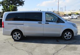 2016 Mercedes-Benz Metris Passenger Van - Image 5