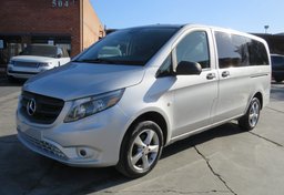 2016 Mercedes-Benz Metris Passenger Van - Image 4