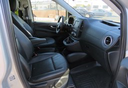 2016 Mercedes-Benz Metris Passenger Van - Image 22