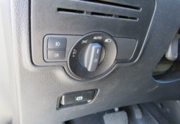 2016 Mercedes-Benz Metris Passenger Van - Image 38