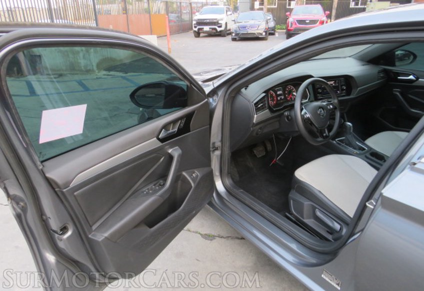 2020 Volkswagen Jetta - Image 18