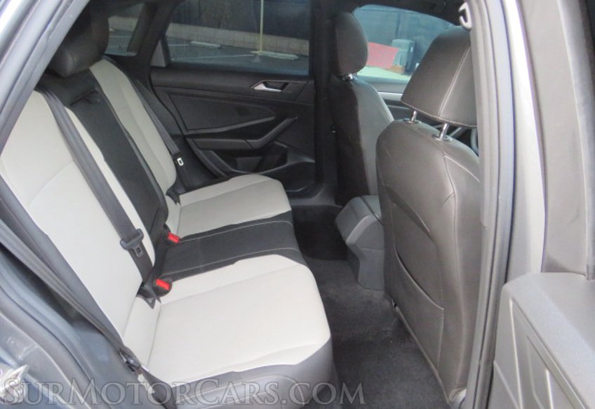 2020 Volkswagen Jetta - Image 25