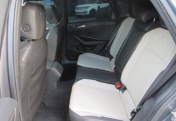 2020 Volkswagen Jetta - Image 24