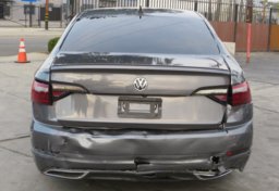 2020 Volkswagen Jetta - Image 11