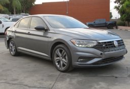 2020 Volkswagen Jetta - Image 3