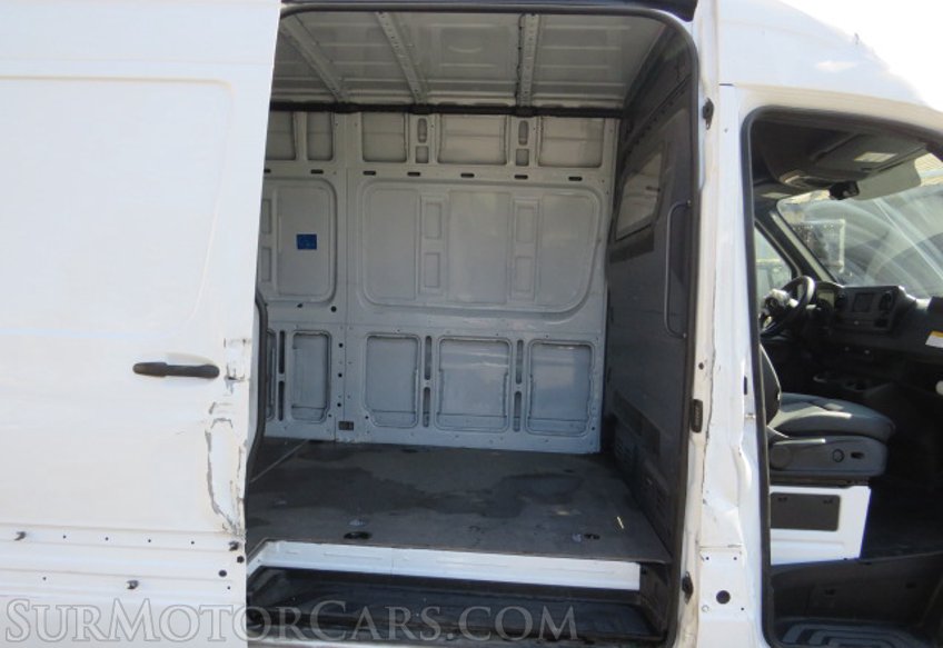 2023 Mercedes-Benz Sprinter - Image 13