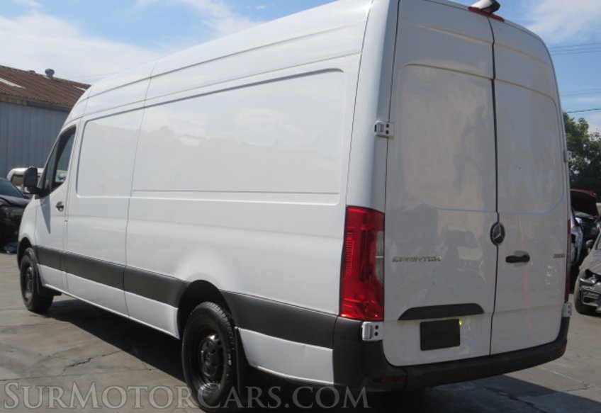 2023 Mercedes-Benz Sprinter - Image 10