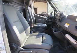 2023 Mercedes-Benz Sprinter - Image 24