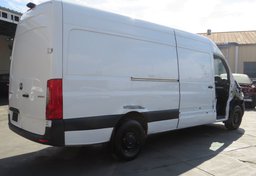 2023 Mercedes-Benz Sprinter - Image 9