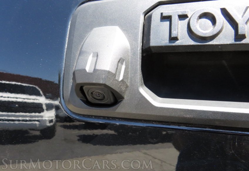 2020 Toyota Tundra 4WD - Image 19