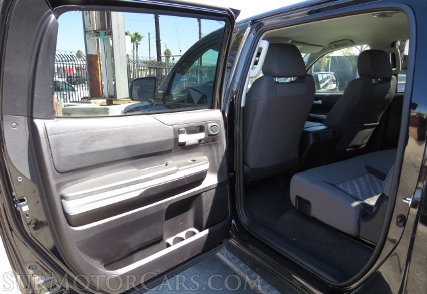 2020 Toyota Tundra 4WD - Image 29