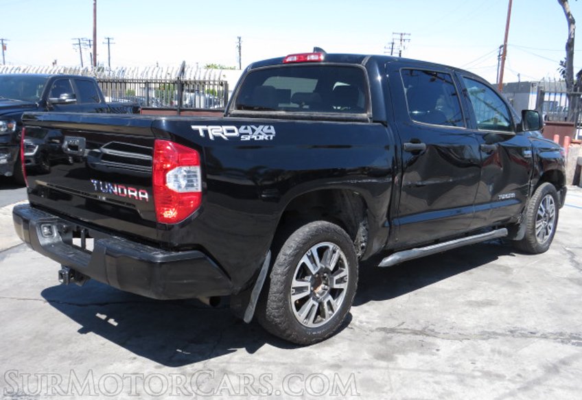 2020 Toyota Tundra 4WD - Image 5