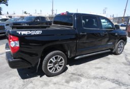 2020 Toyota Tundra 4WD - Image 7