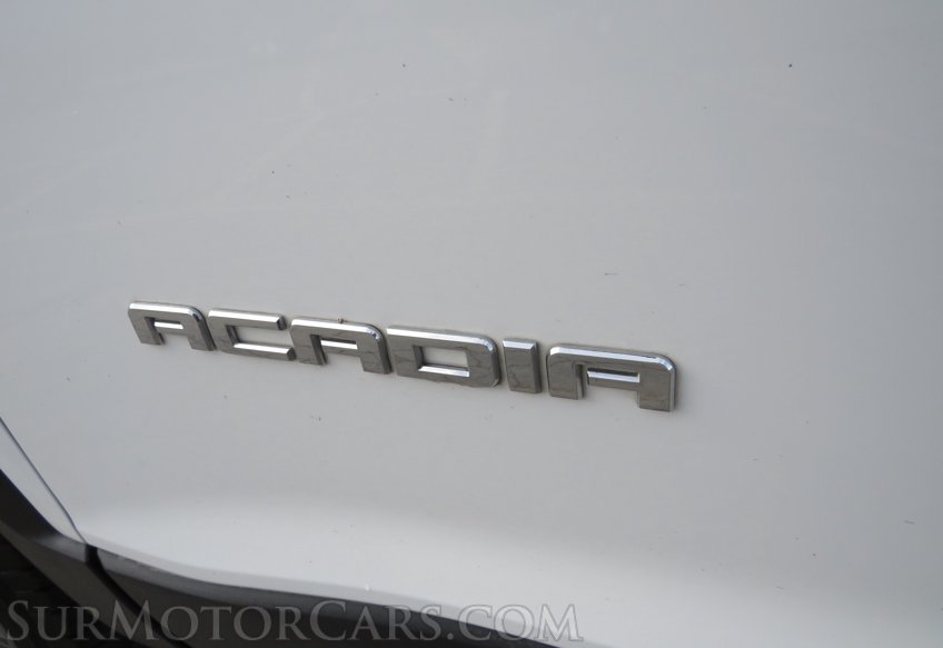 2019 GMC Acadia - Image 18