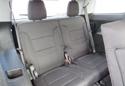 2019 GMC Acadia - Image 32