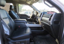 2019 Ford Super Duty F-350 SRW - Image 29