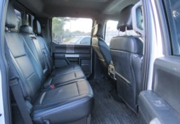 2019 Ford Super Duty F-350 SRW - Image 35