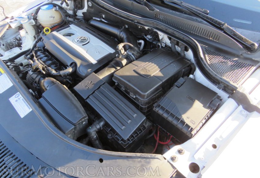 2014 Volkswagen CC - Image 44