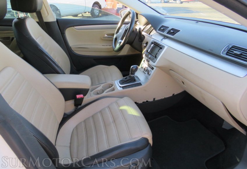 2014 Volkswagen CC - Image 25