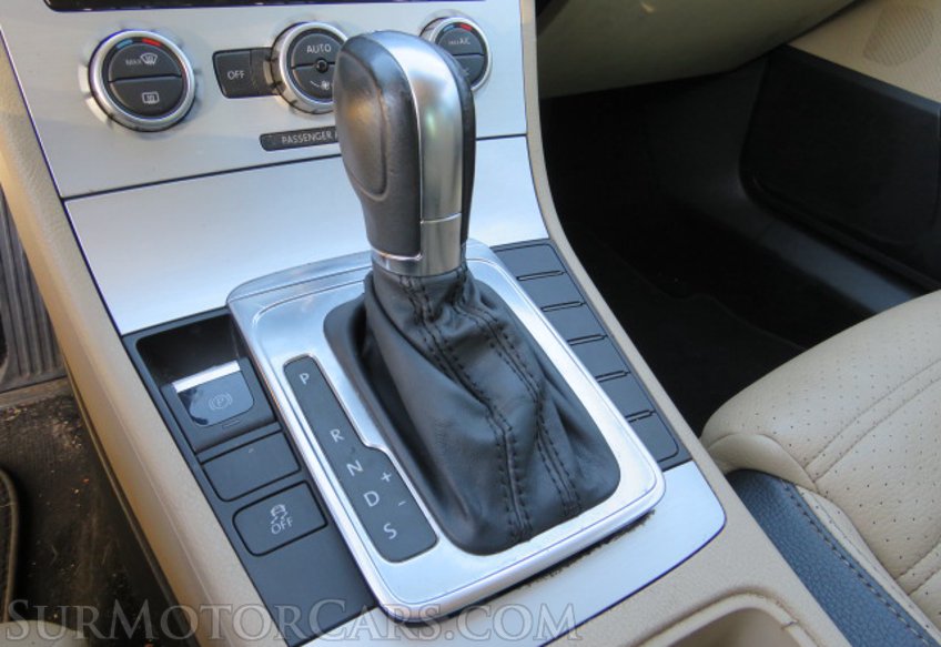 2014 Volkswagen CC - Image 34