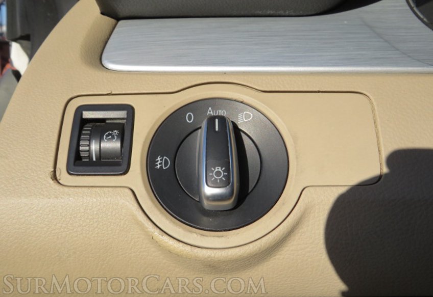 2014 Volkswagen CC - Image 36