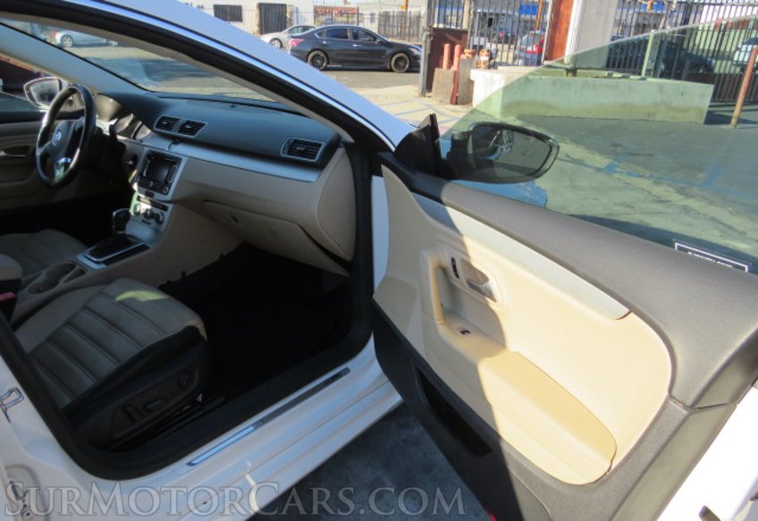 2014 Volkswagen CC - Image 19