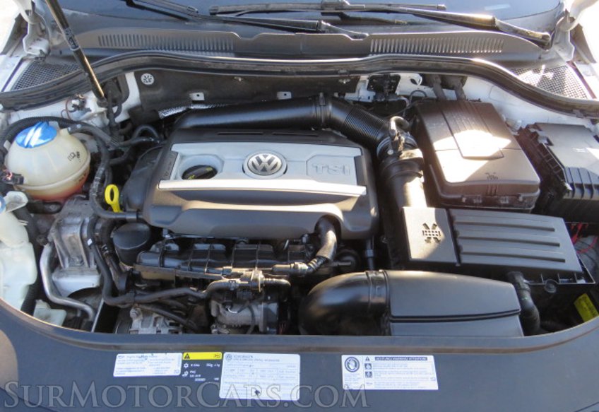 2014 Volkswagen CC - Image 43