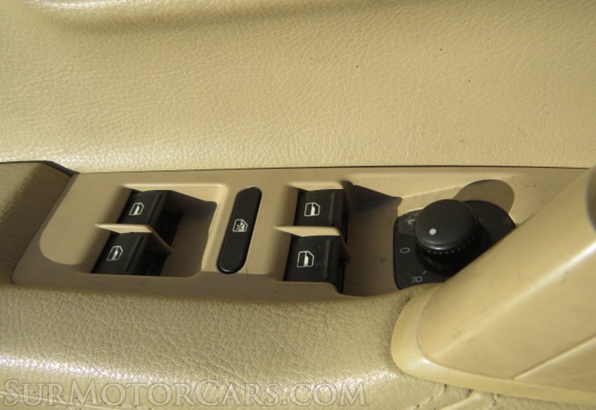 2014 Volkswagen CC - Image 39