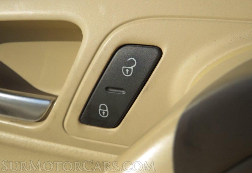 2014 Volkswagen CC - Image 37