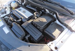 2014 Volkswagen CC - Image 44