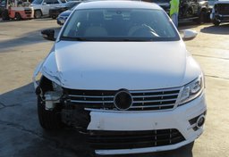 2014 Volkswagen CC - Image 11