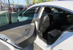 2014 Volkswagen CC - Image 20