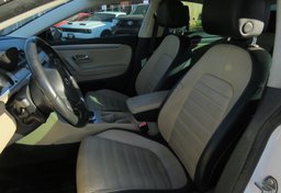 2014 Volkswagen CC - Image 24
