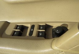 2014 Volkswagen CC - Image 39