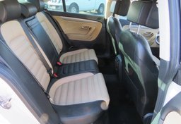 2014 Volkswagen CC - Image 27