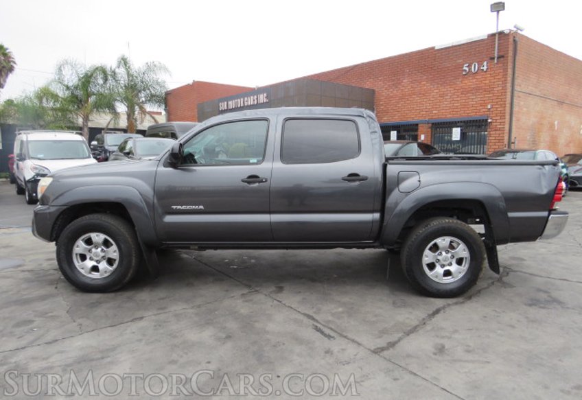 2015 Toyota Tacoma - Image 5