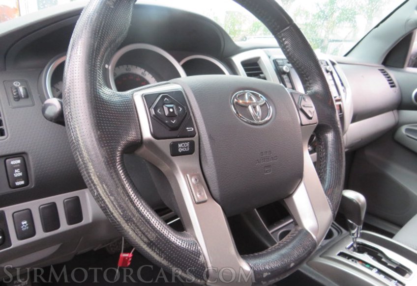 2015 Toyota Tacoma - Image 44