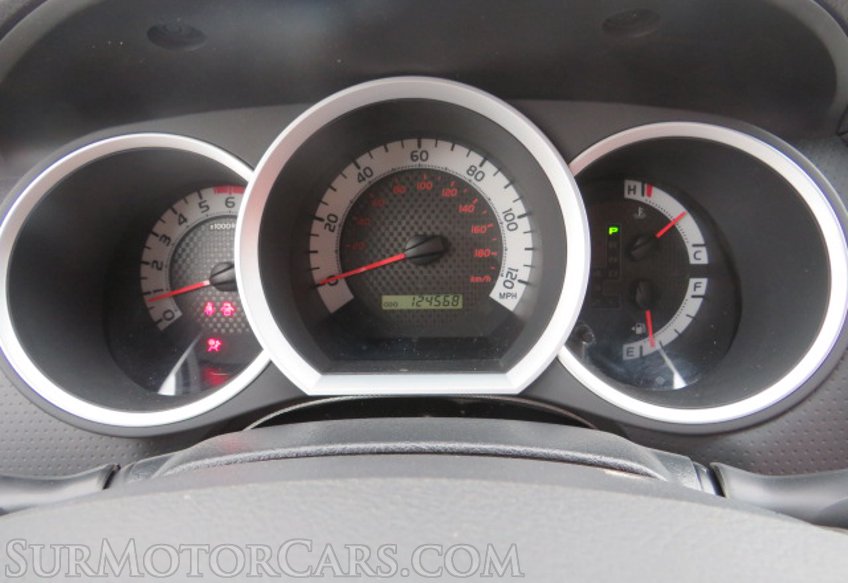 2015 Toyota Tacoma - Image 36