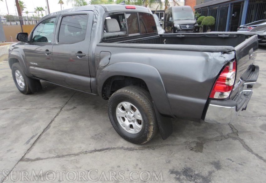 2015 Toyota Tacoma - Image 7