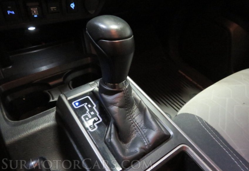 2020 Toyota Tacoma - Image 38