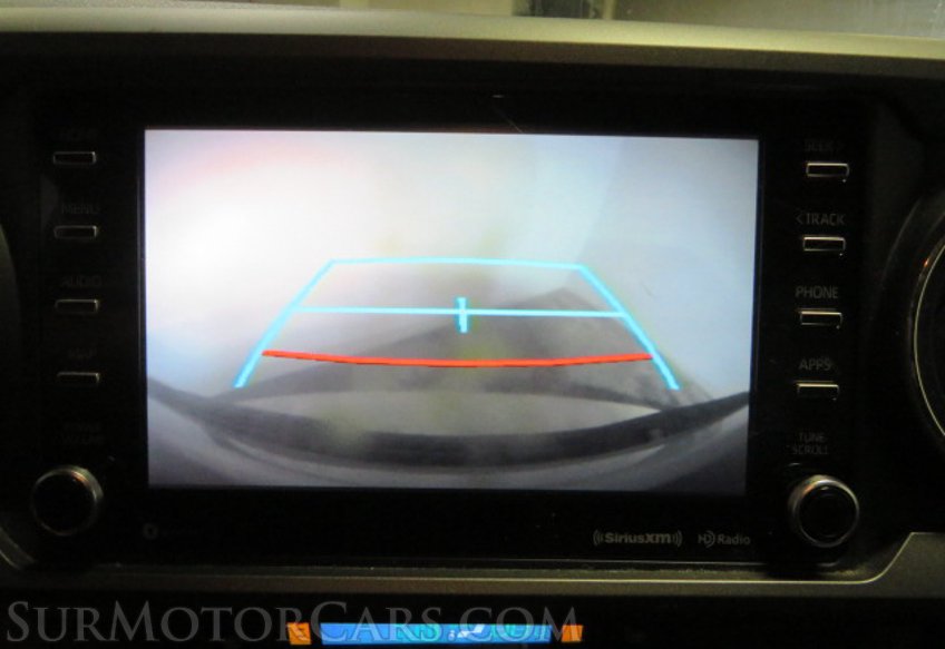 2020 Toyota Tacoma - Image 36